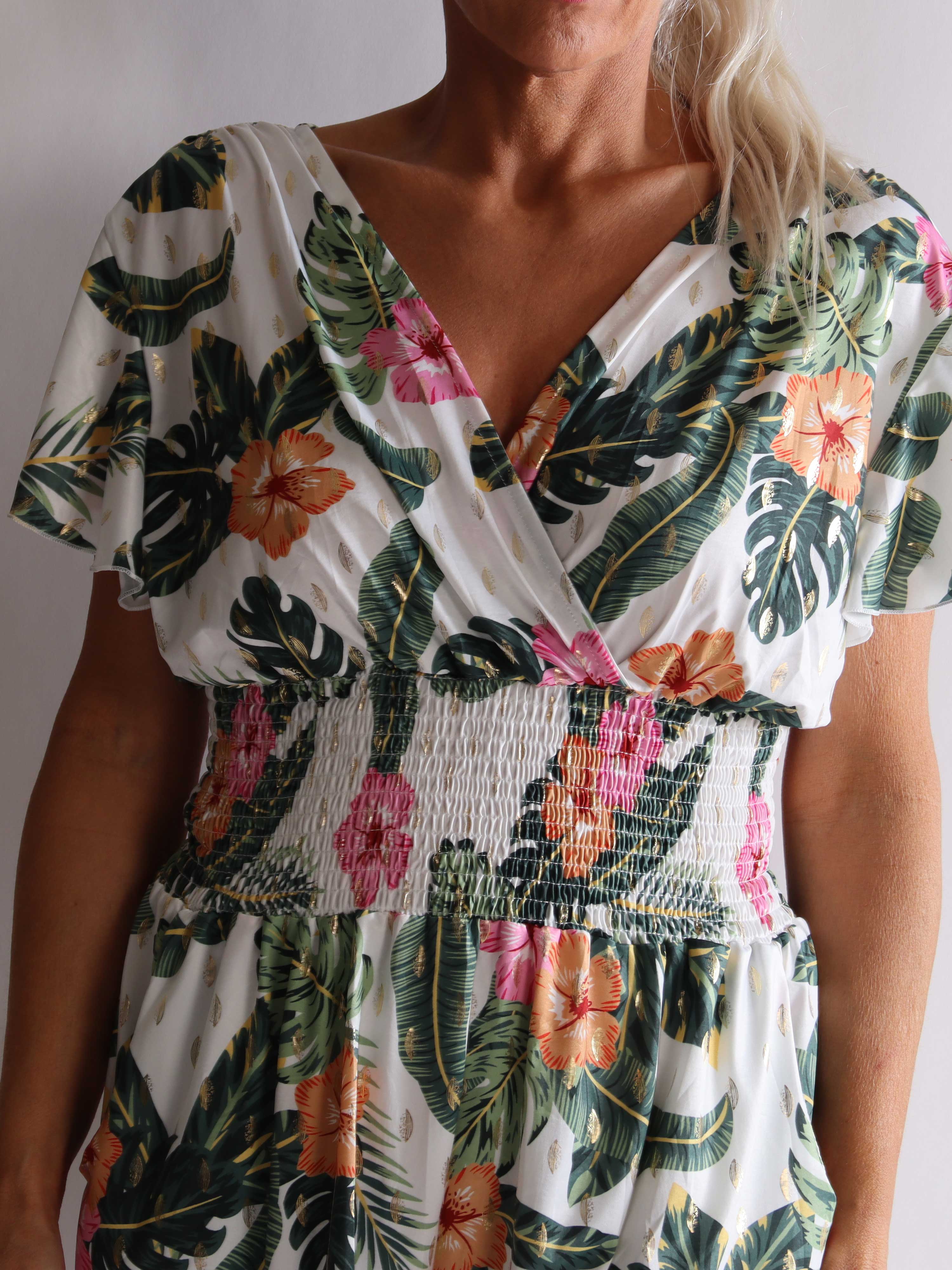 Pams Flower Playsuit - Elastisk plus size playsuit med lommer